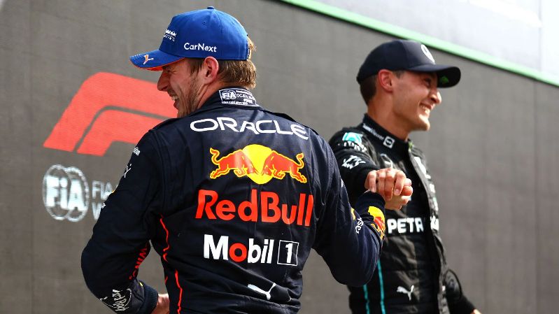 «Им нужно было продлить гонку», - Макс Ферстаппен и Джордж Рассел считают, что правила машины безопасности Формулы-1 нуждаются в пересмотре